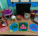 Шығармашылық өнер көрмесі / Выставка творческих работ 